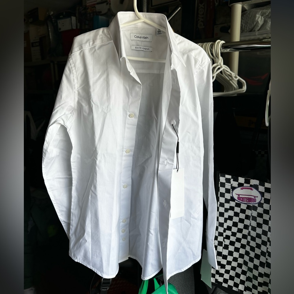 NWT Youth Calvin Klein Button Down Shirt